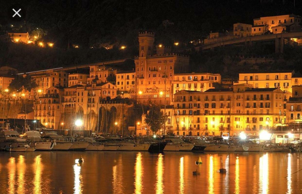 Dimora Dei Mercanti Salerno Ngoại thất bức ảnh